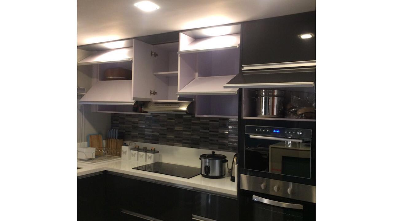 Hillary Timog Park Homes Angeles Buitenkant foto
